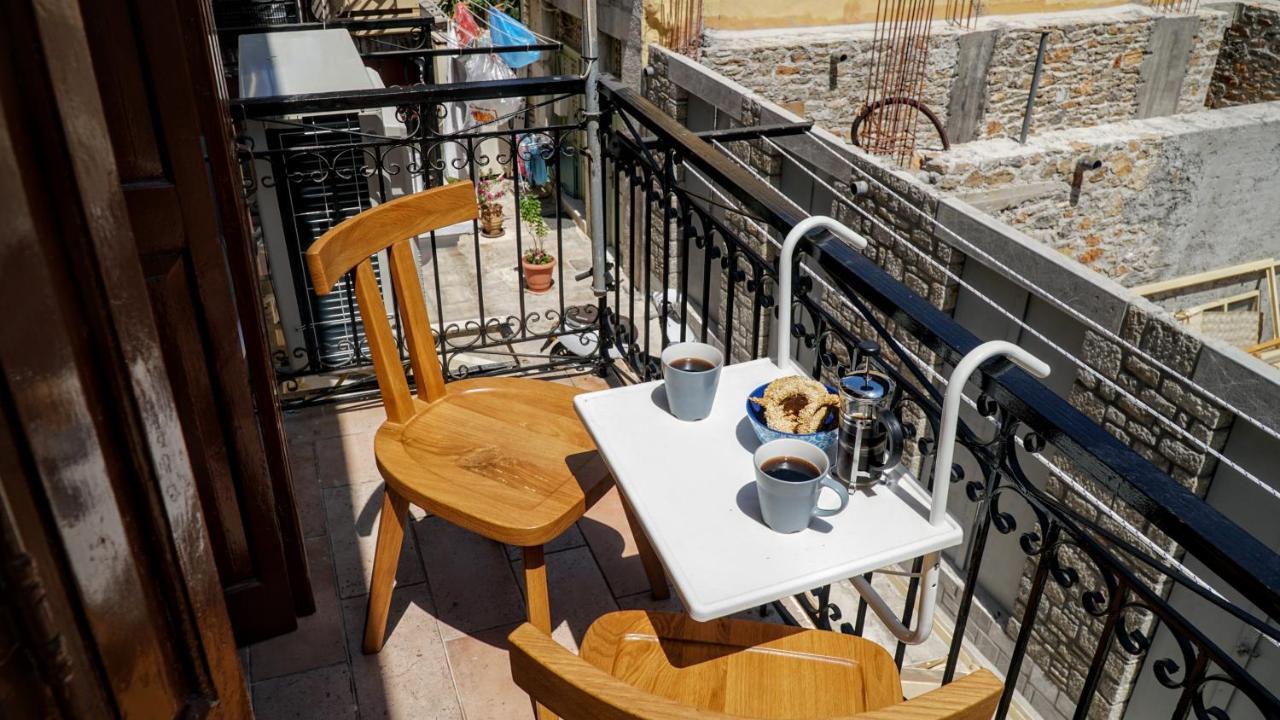 Cozy Apartments In Symi Center Exterior photo